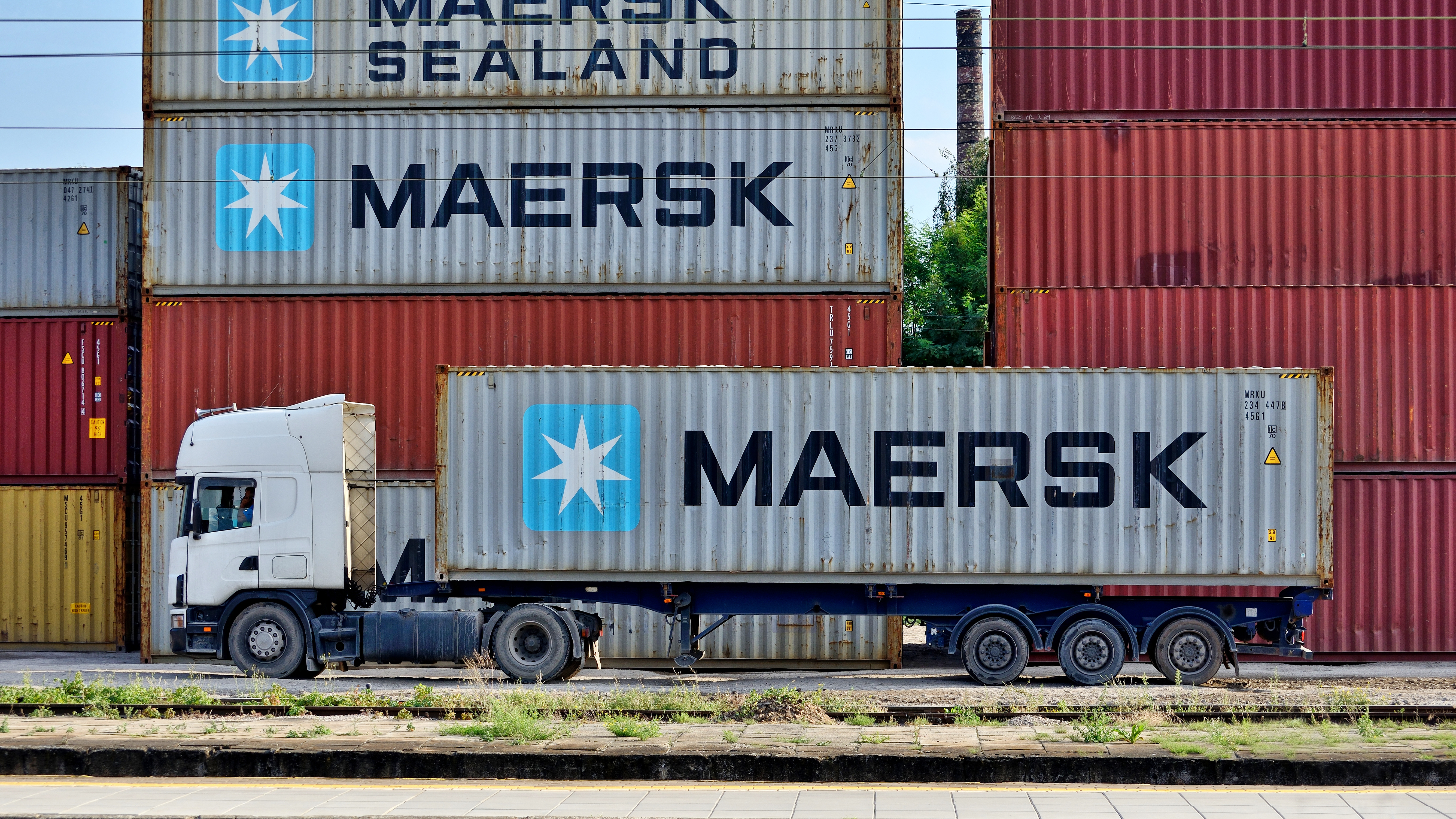 Maersk Global Trade Shipping